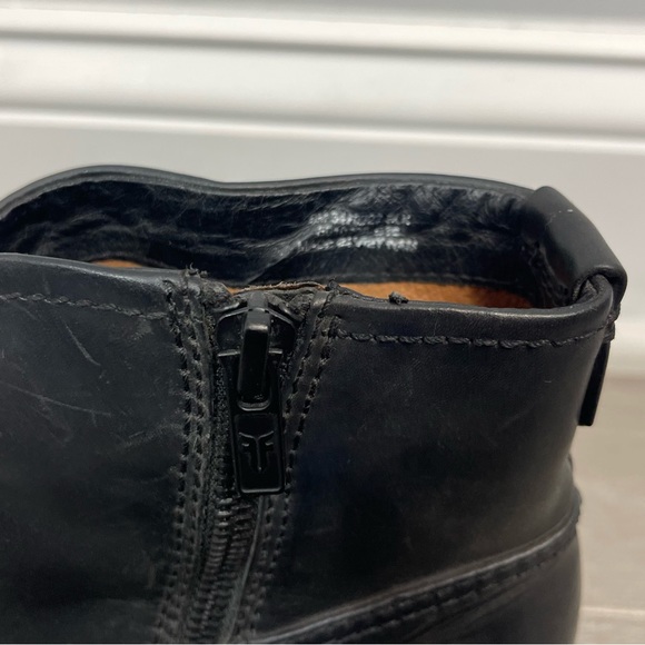 Frye Women's Claire Bootie Ankle Boot Black Leather Side Zip Classic Minimalist - Picture 11 of 13